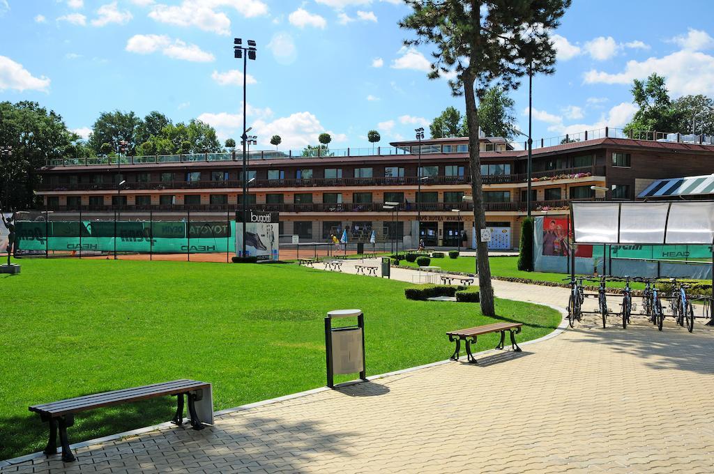 Park Hotel Izida Dobrich Exterior photo